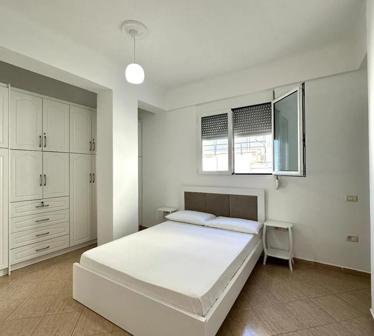 Spacious Lovely Apartment Saranda